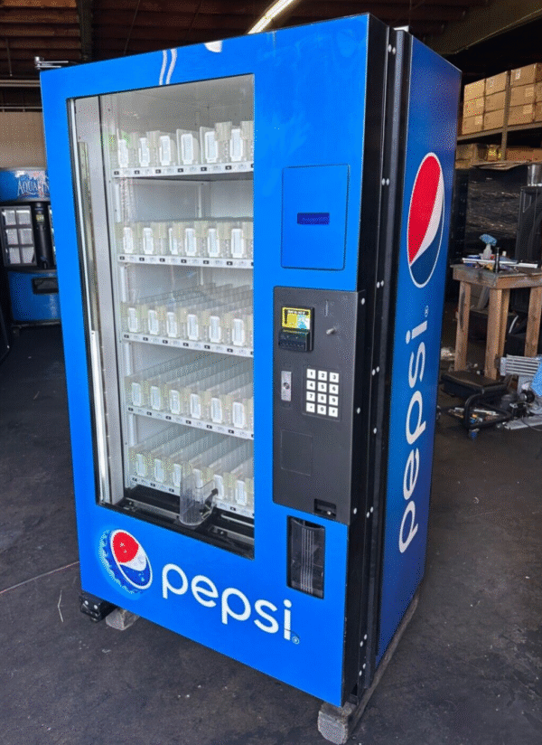 Refurbished Royal Vision Vendor RVV-500 Glass Front Soda/Bottle Machine - Image 3