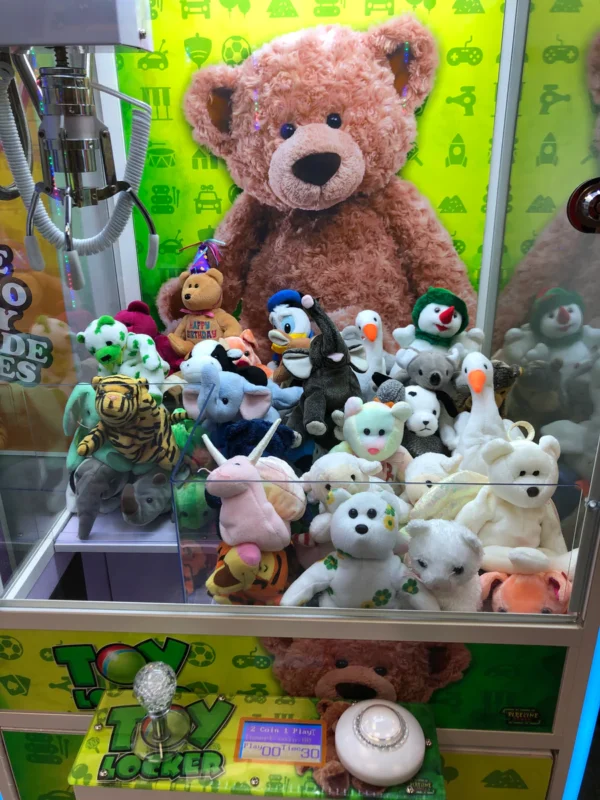 New Toy Locker Crane Machine - Image 3